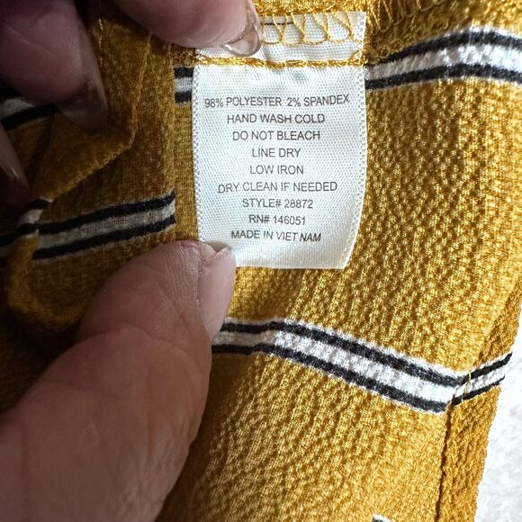 Monteau Los Angeles JUNIORS Mustard Yellow Stripe Flare Sleeves Top Size Medium - Picture 5 of 7